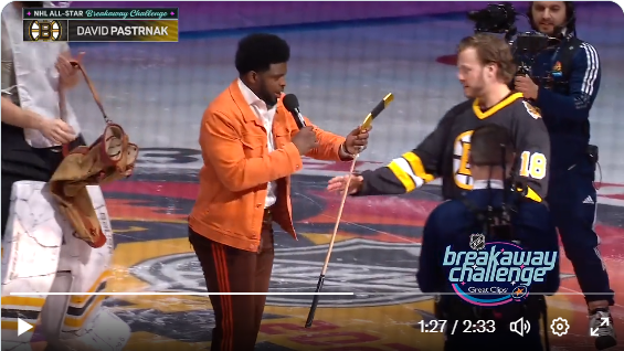 A look at David Pastrnak showcasing the hockey stick putter in the NHL Skills Competition bringing golf and hockey together