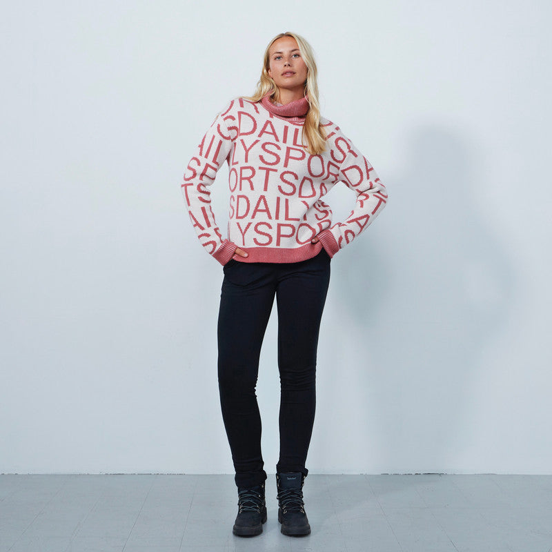 Daily Sports: Women's Letters Roll Neck Pullover Sweater - Pink