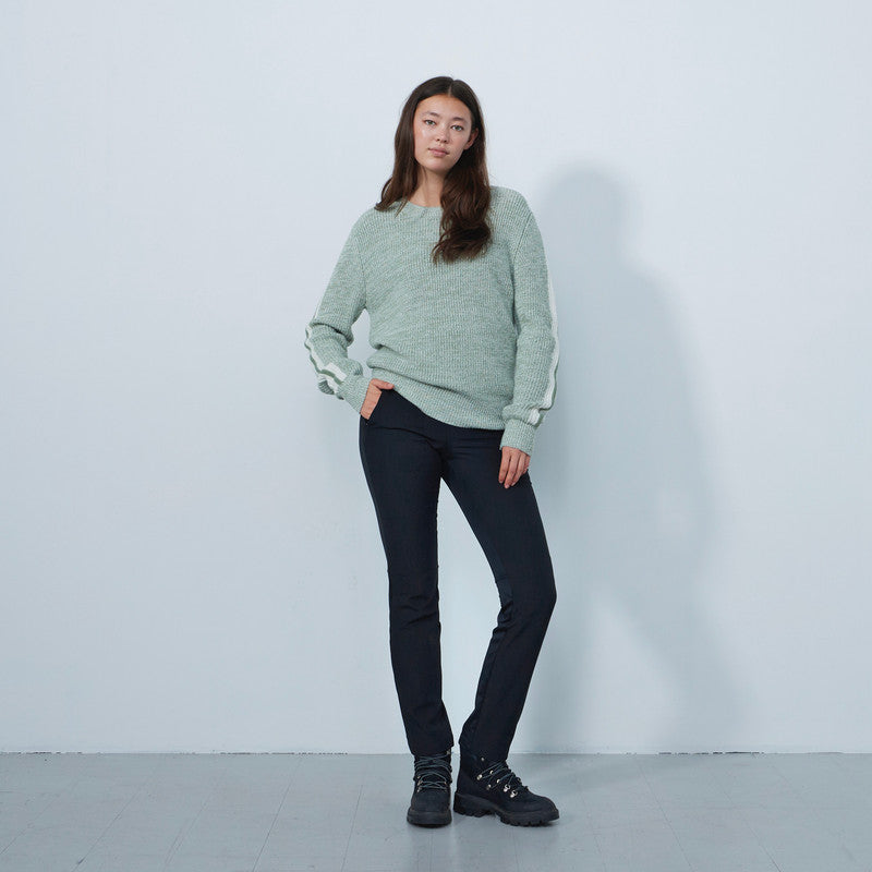 Daily Sports: Women's Twisted Round Neck Pullover Sweater - Seagrass