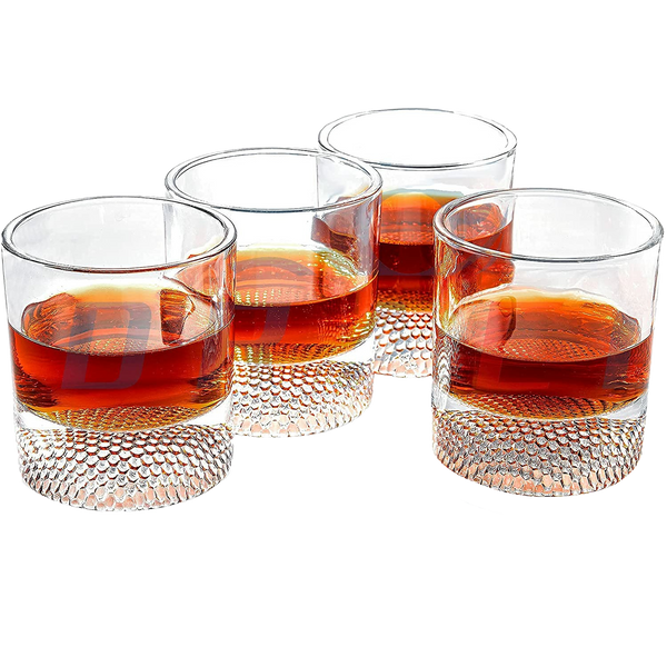 The Wine Savant Golf Ball Whiskey Glasses Set of 4-8oz Golf Gifts - Unique Whiskey Golf Glasses Set - Golf Gifts For Men & Women - Gifts for Golfers Golf Accessories Golf Ball Glasses (4 pack)