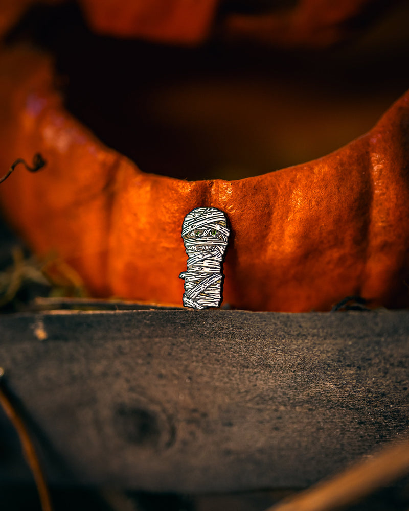 Pins and Aces - Mummy Ball Marker