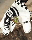 Skull Caddie Knitted Towel - Black / White