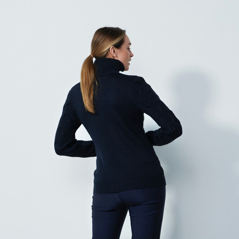 Daily Sports: Women's Ermont Pullover  - Dark Navy