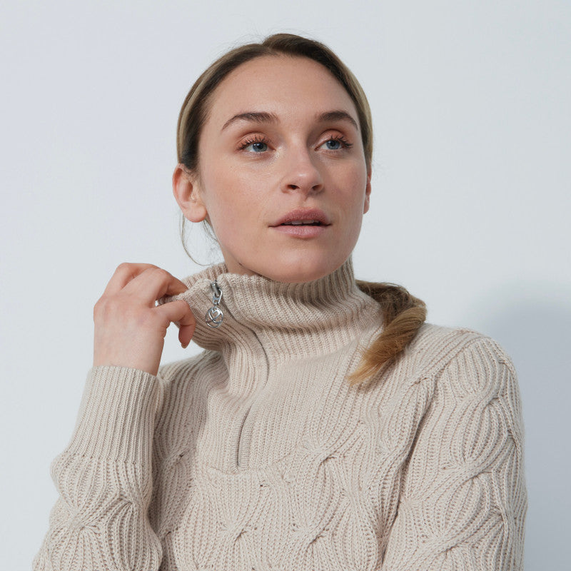 Daily Sports: Women's Ermont Pullover - Raw Beige