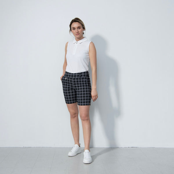 Daily Sport: Women's Barrie Magic Printed Check Shorts