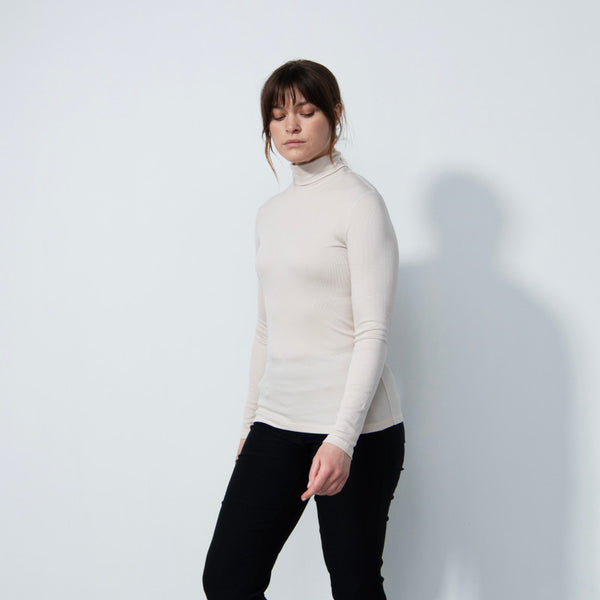 Daily Sports: Women's Ancona Long Sleeve Turtle Neck Top - Raw Beige