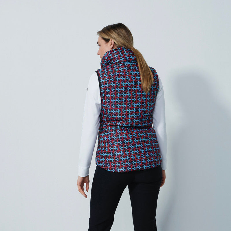 Daily Sports: Women's Airdrie Reversible Padded Vest - Black and Print