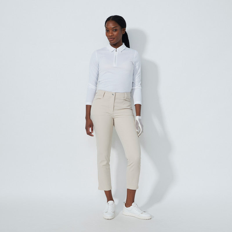 Daily Sports: Women's Lyric Ankle Pants V2 - Raw Beige