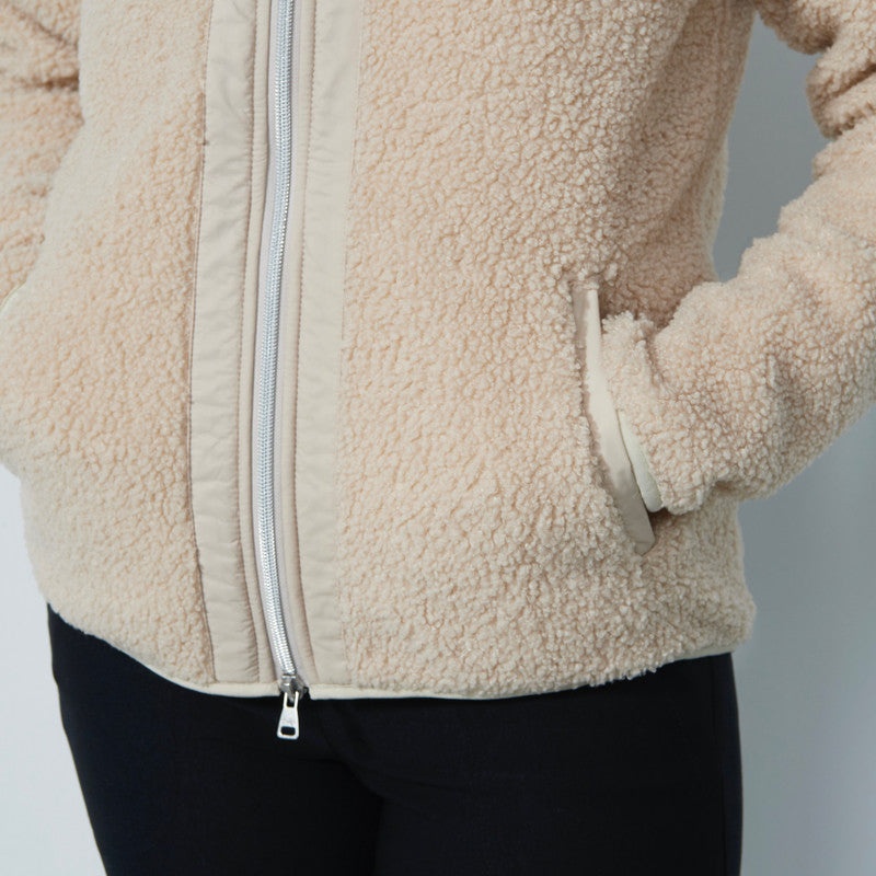 Daily Sports: Women's Fontana Jacket - Raw Beige