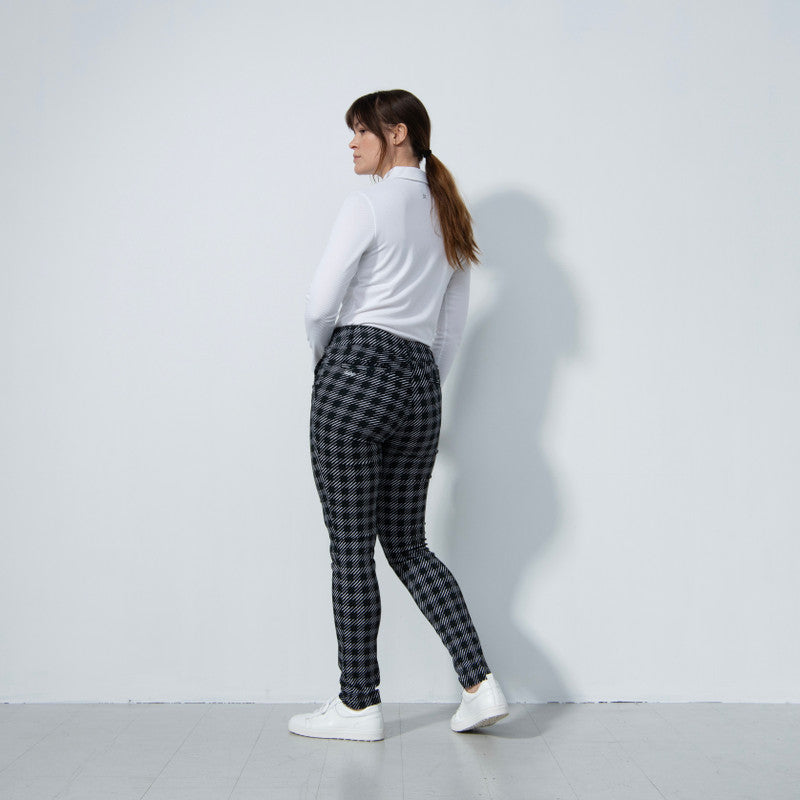 Daily Sport: Women's Barrie Magic Printed Check Pants 32"