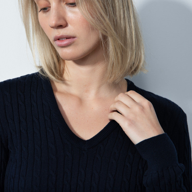 Daily Sports: Women's Madelene V-Neck Pullover - Dark Navy