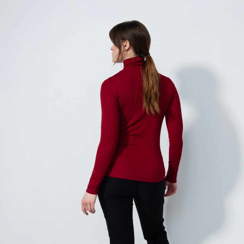 Daily Sports: Women's Ancona Long Sleeve Turtle Neck Top - Umbria Red