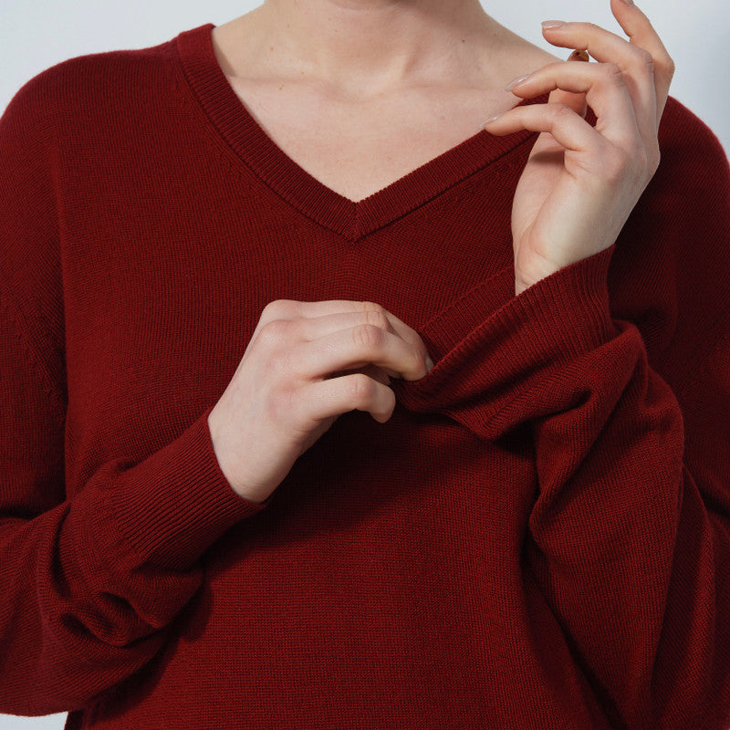 Daily Sports: Women's Boston V-Neck Sweater - Umbria Red