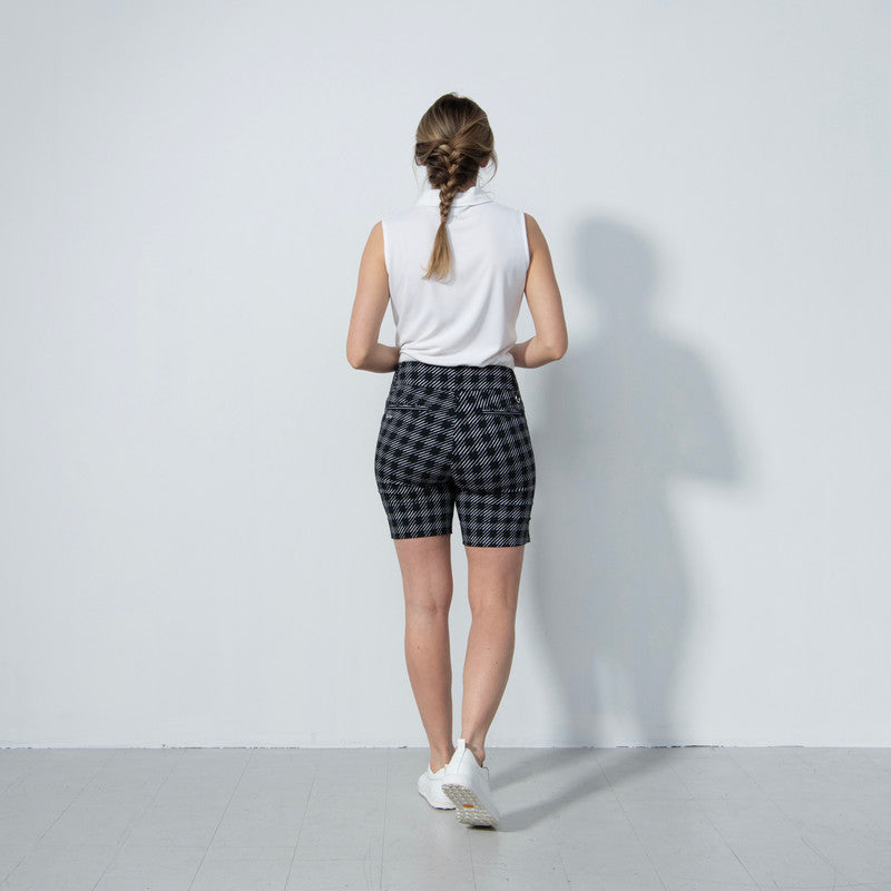 Daily Sport: Women's Barrie Magic Printed Check Shorts