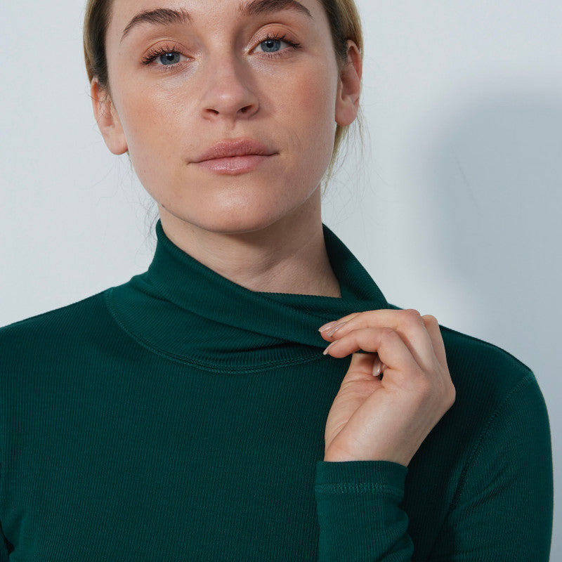 Daily Sports: Women's Ancona Long Sleeve Turtle Neck Top - Nori Green