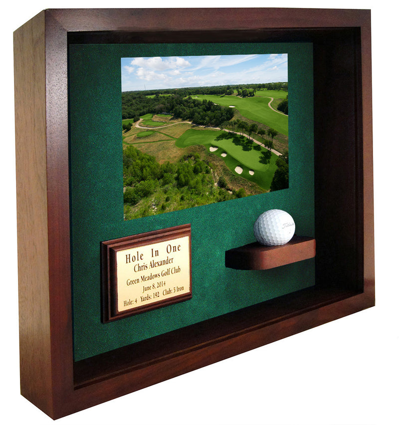 Eureka Golf: Hole-In-One Ball & Photo/Scorecard Shadow Box