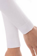 Golftini: Women's Long Sleeve V-Neck Sweater - White