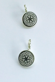 One Putt Designs - Ball Marker Earrings w/2 Sets of Ball Markers