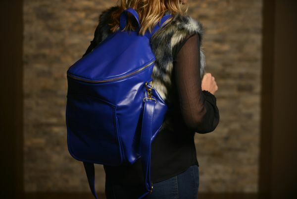 Sassy Caddy: Ladies Back Pack - Cobalt Blue Leather