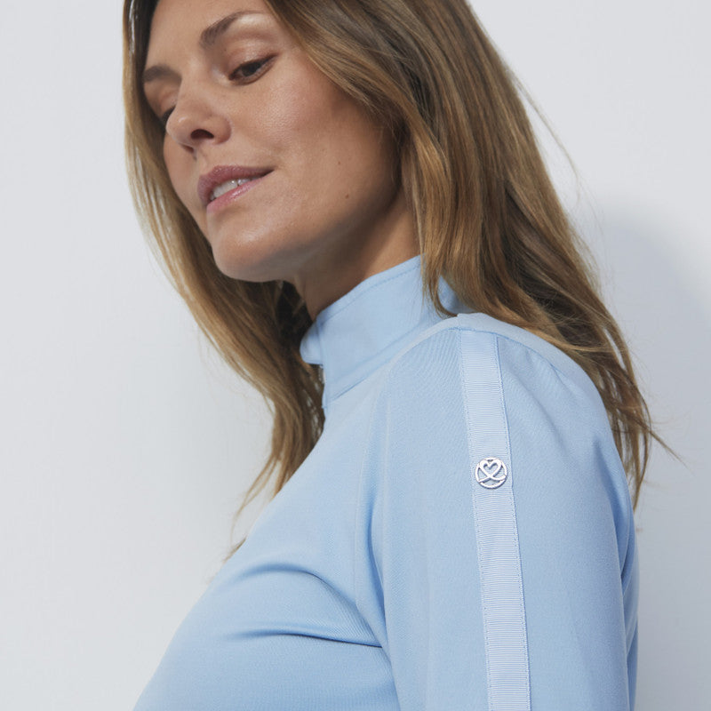 Daily Sports: Women's Anna Full Zip Shirt - Skylight Blue