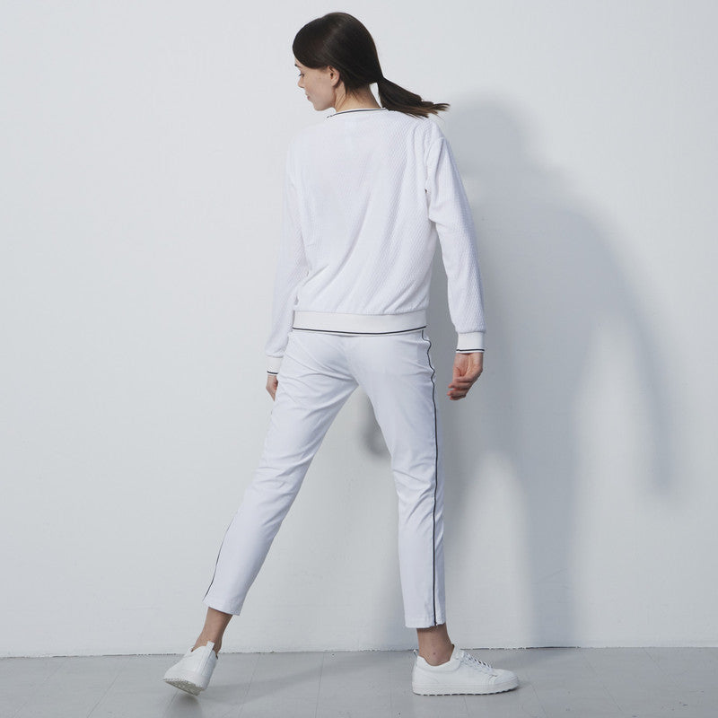Daily Sports: Women's Glam Ankle Pants - White